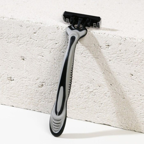 Подарочный набор For Real Man: гель для бритья, бальзам после бритья и бритва фото 2