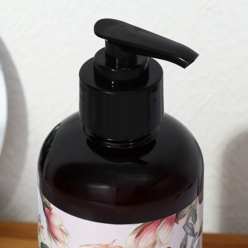 Парфюмированное жидкое мыло AROMA THEORY с ароматом жасмина, магнолии и корицы - 300 мл. фото 4
