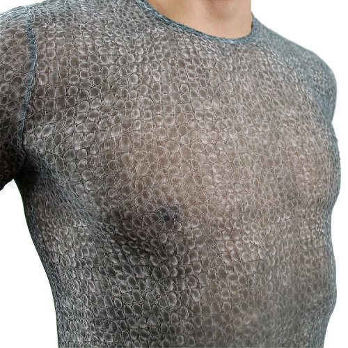 Мужская футболка в облипку с рисунком змеиной чешуи фото 3